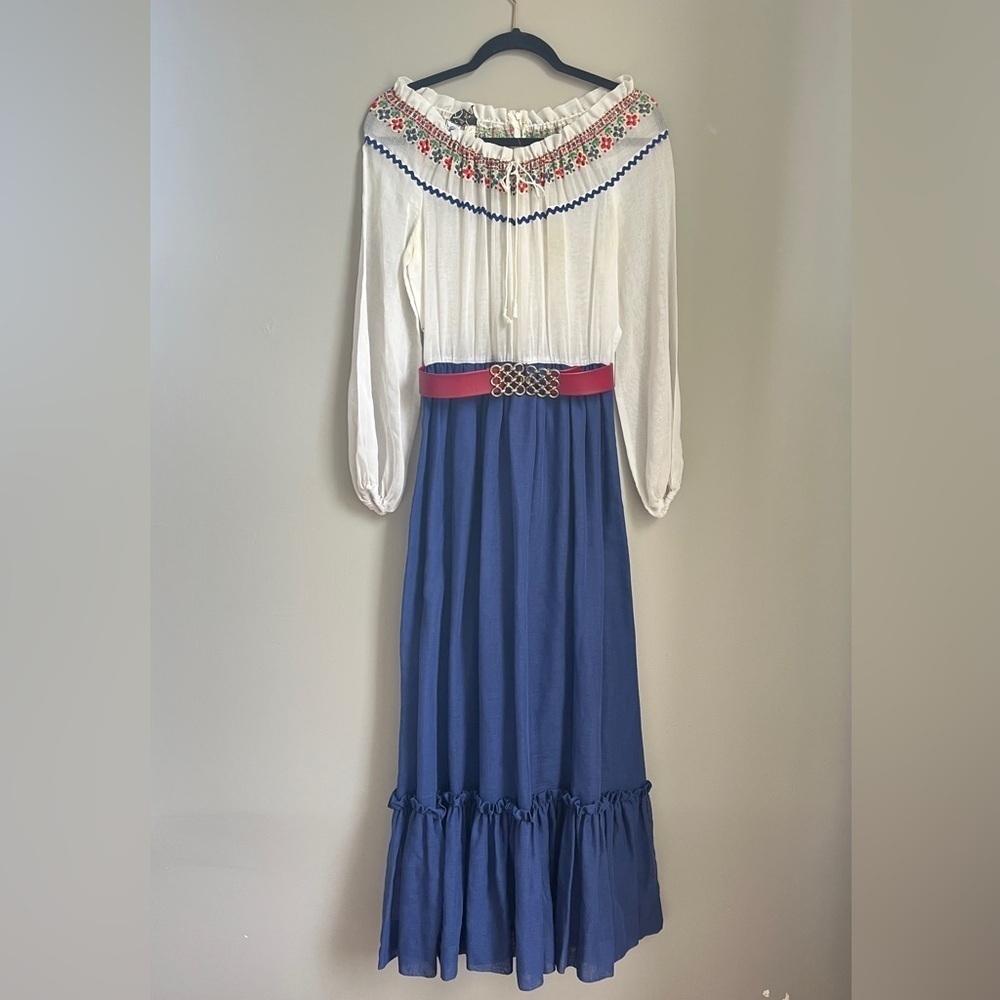 Vintage 1970’s Blue Embroidered long sleeve Peasant Maxi Dress w/ Belt- EUC